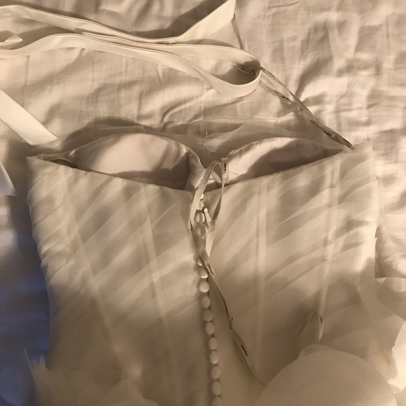 White Vera Wang Wedding Dress size 4 adjusted - Picture 14 of 14